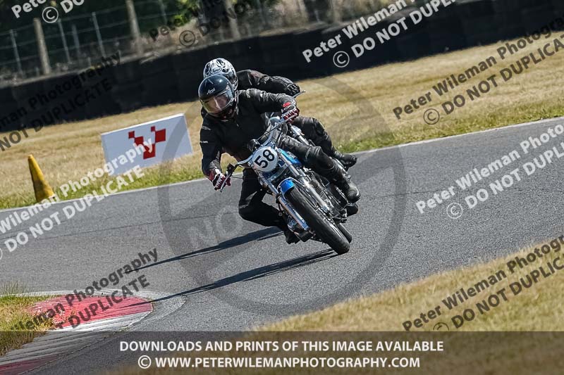 cadwell park;cadwell park photographs;cadwell trackday photographs;enduro digital images;event digital images;eventdigitalimages;peter wileman photography;racing digital images;trackday digital images;trackday photos